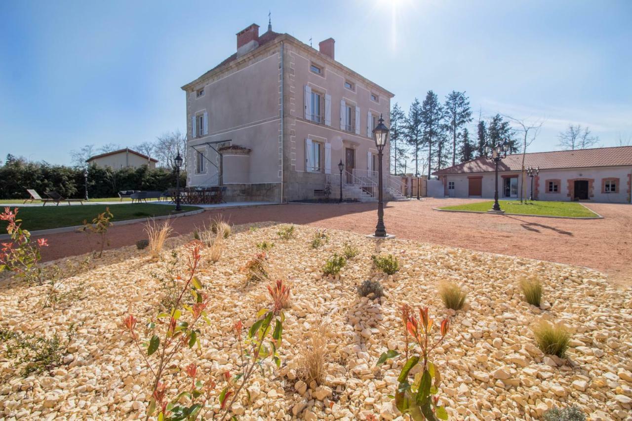 Gite De Charme 5 Epis - Demeure La Moliere Glaine-Montaigut Bagian luar foto